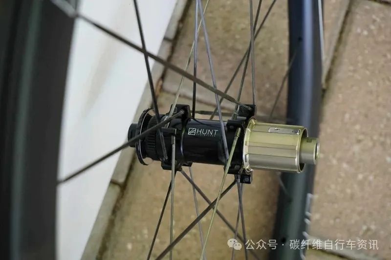 自行车车架材质类型_自行车零部件组成_山地车塔基怎么拆下